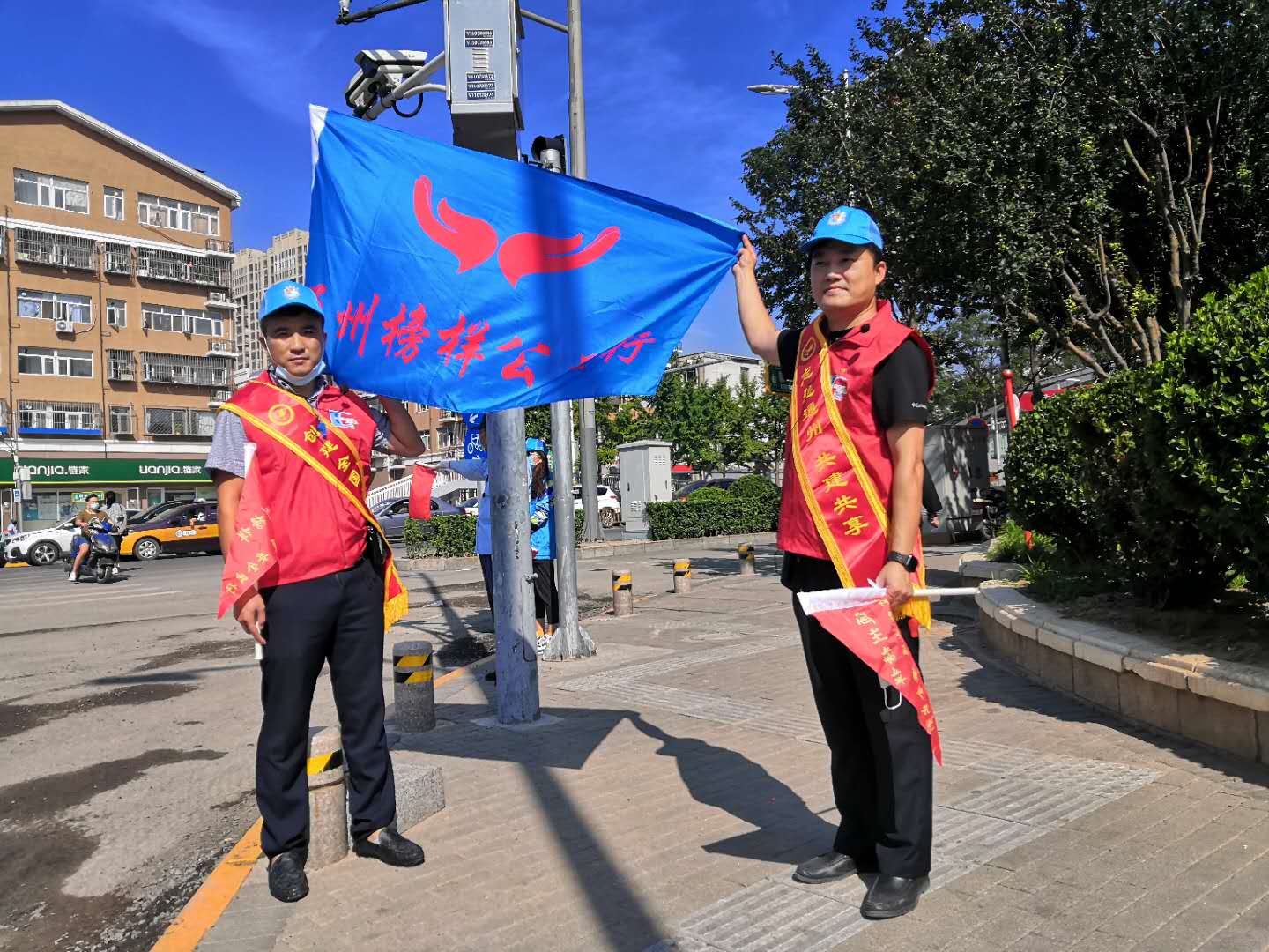 <strong>男人的鸡鸡插入女人的鲍鱼日本动漫</strong>